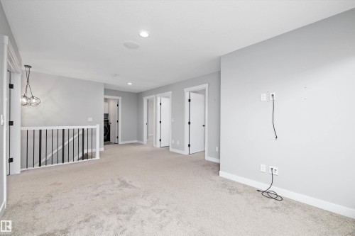 4229 Veterans Way, Edmonton, AB - Indoor Photo Showing Other Room