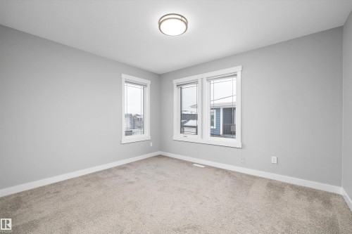 4229 Veterans Way, Edmonton, AB - Indoor Photo Showing Other Room
