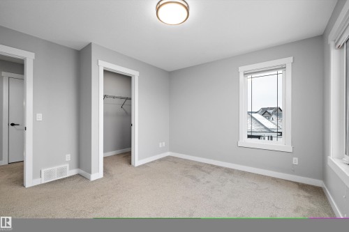4229 Veterans Way, Edmonton, AB - Indoor Photo Showing Other Room