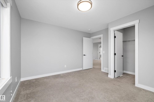 4229 Veterans Way, Edmonton, AB - Indoor Photo Showing Other Room