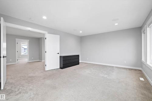 4229 Veterans Way, Edmonton, AB - Indoor