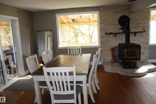 243066 Twp. Rd. 464, Rural Wetaskiwin County, AB - Indoor Photo Showing Dining Room