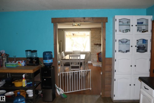 243066 Twp. Rd. 464, Rural Wetaskiwin County, AB - Indoor