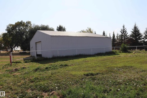 243066 Twp. Rd. 464, Rural Wetaskiwin County, AB - Outdoor