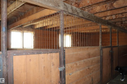 243066 Twp. Rd. 464, Rural Wetaskiwin County, AB - Indoor