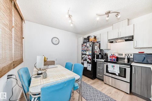 18611 66 Avenue, Edmonton, AB - Indoor