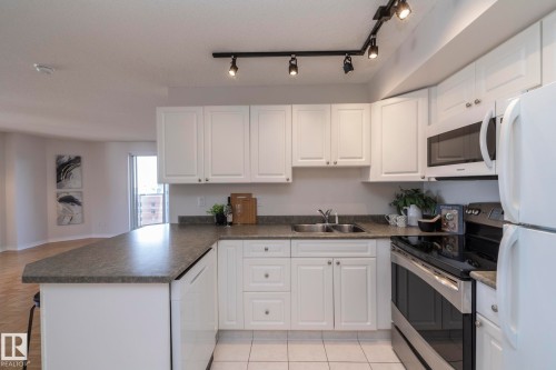 801 10909 103 Avenue, Edmonton, AB - Indoor Photo Showing Kitchen With Double Sink