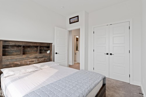 182 Caledonia Drive, Leduc, AB - Indoor Photo Showing Bedroom