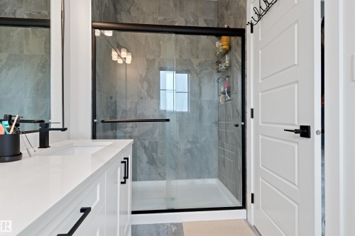 182 Caledonia Drive, Leduc, AB - Indoor Photo Showing Bathroom