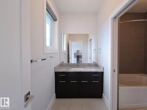 3310 Watson Bay, Edmonton, AB - Indoor Photo Showing Bathroom