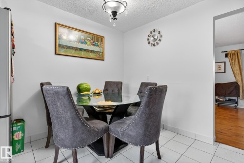 5741 144 Avenue, Edmonton, AB - Indoor Photo Showing Dining Room