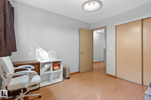 5741 144 Avenue, Edmonton, AB - Indoor Photo Showing Other Room