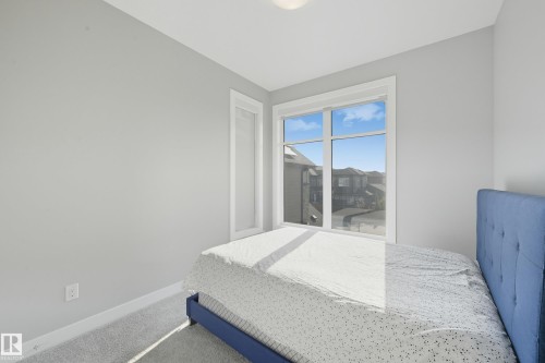 1487 Howes Crescent, Edmonton, AB - Indoor Photo Showing Bedroom