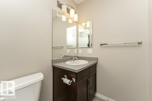 45 7385 Edgemont Way, Edmonton, AB - Indoor Photo Showing Bathroom