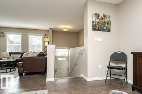 45 7385 Edgemont Way, Edmonton, AB - Indoor Photo Showing Living Room