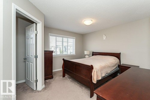45 7385 Edgemont Way, Edmonton, AB - Indoor Photo Showing Bedroom