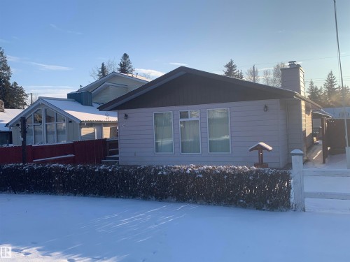 804A 1 Avenue  Rural Wetaskiwin County, AB T0C 1X0