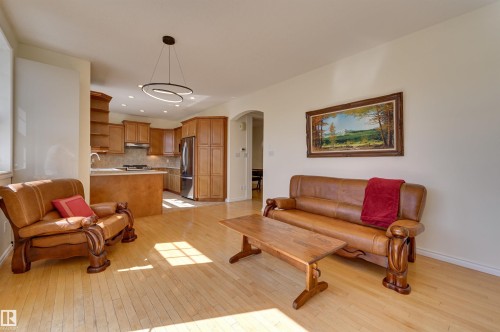 11729 71A Avenue, Edmonton, AB - Indoor Photo Showing Living Room