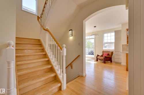 11729 71A Avenue, Edmonton, AB - Indoor Photo Showing Other Room