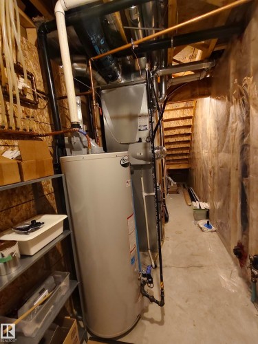 9527 75 Avenue, Edmonton, AB - Indoor Photo Showing Basement