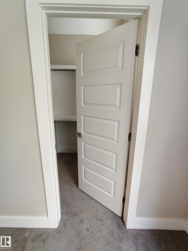 9527 75 Avenue, Edmonton, AB - Indoor Photo Showing Other Room