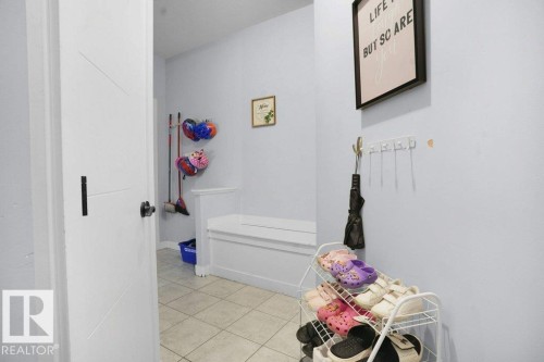 1928 51 Street, Edmonton, AB - Indoor