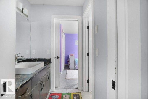 1928 51 Street, Edmonton, AB - Indoor Photo Showing Bathroom
