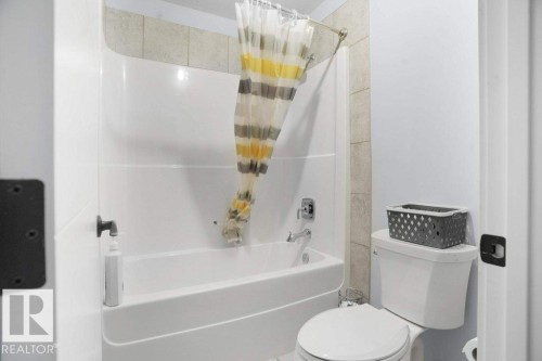 1928 51 Street, Edmonton, AB - Indoor Photo Showing Bathroom
