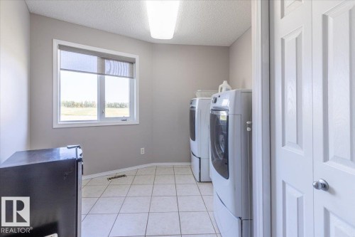 27318 Twp Road 482, Rural Leduc County, AB - Indoor Photo Showing Laundry Room