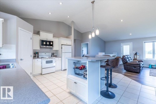 27318 Twp Road 482, Rural Leduc County, AB - Indoor Photo Showing Kitchen With Double Sink