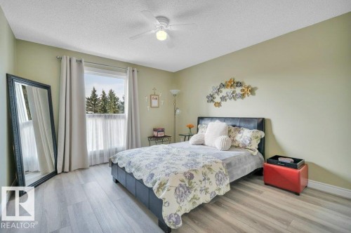 411 65 Gervais Road, St. Albert, AB - Indoor Photo Showing Bedroom
