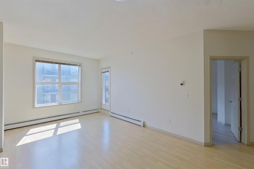 1-518 4245 139 Avenue, Edmonton, AB - Indoor Photo Showing Other Room