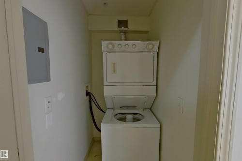 1-518 4245 139 Avenue, Edmonton, AB - Indoor Photo Showing Laundry Room