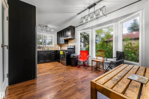 1027 61 Street, Edmonton, AB - Indoor