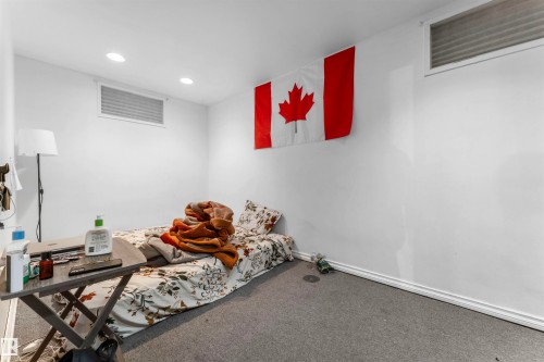 1027 61 Street, Edmonton, AB - Indoor