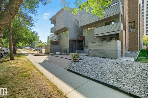 3 10032 113 Street  Edmonton, AB T5K 1N8
