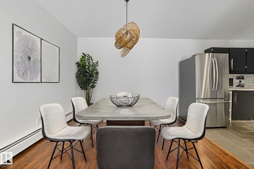 3 10032 113 Street, Edmonton, AB - Indoor Photo Showing Dining Room