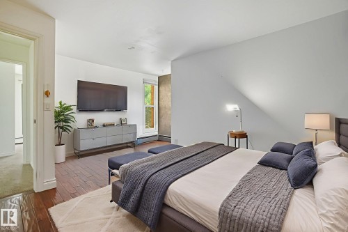 3 10032 113 Street, Edmonton, AB - Indoor Photo Showing Bedroom