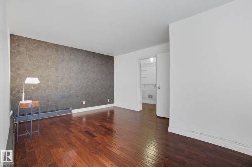 3 10032 113 Street, Edmonton, AB - Indoor Photo Showing Other Room