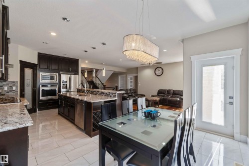 3948 Claxton Loop, Edmonton, AB - Indoor