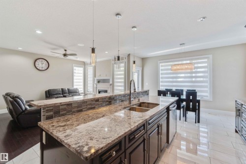 3948 Claxton Loop, Edmonton, AB - Indoor Photo Showing Kitchen With Double Sink With Upgraded Kitchen