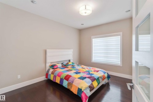 3948 Claxton Loop, Edmonton, AB - Indoor Photo Showing Bedroom