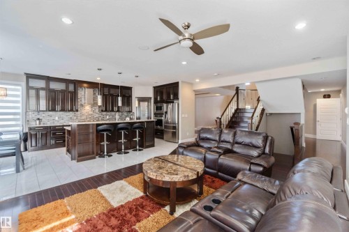 3948 Claxton Loop, Edmonton, AB - Indoor Photo Showing Other Room