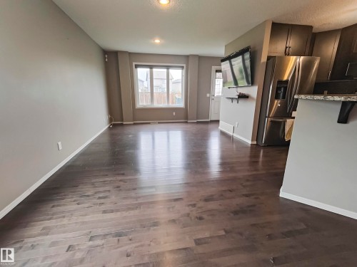 12530 172 Avenue Nw, Edmonton, AB - Indoor Photo Showing Kitchen