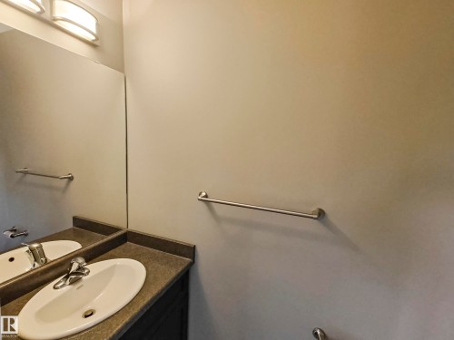 12530 172 Avenue Nw, Edmonton, AB - Indoor Photo Showing Bathroom