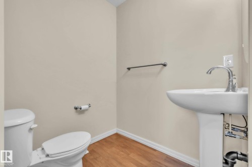 140 Calvert Wynd, Fort Saskatchewan, AB - Indoor Photo Showing Bathroom