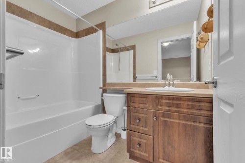 140 Calvert Wynd, Fort Saskatchewan, AB - Indoor Photo Showing Bathroom