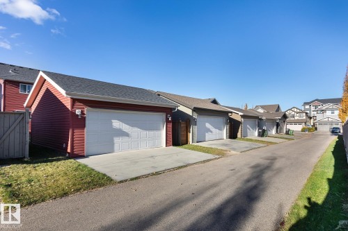 1117 Chappelle Boulevard, Edmonton, AB - Outdoor