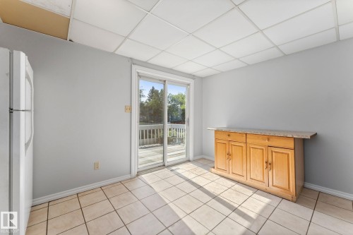 3227 145 Avenue, Edmonton, AB - Indoor Photo Showing Other Room