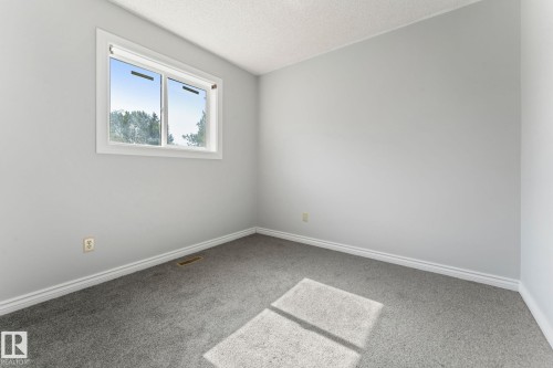 3227 145 Avenue, Edmonton, AB - Indoor Photo Showing Other Room